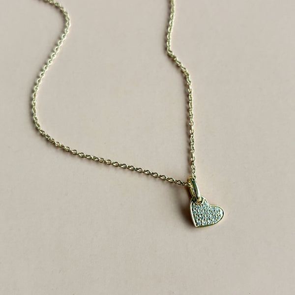 Hjertevedhæng med i alt 0,05 ct w/si diamanter - med eller uden kæde i 14 karat guld