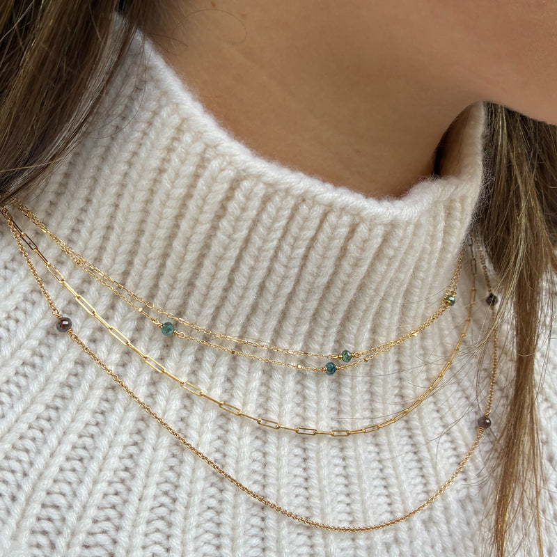 Halskæde i 14 karat guld med mørkebrune facetterede diamanter