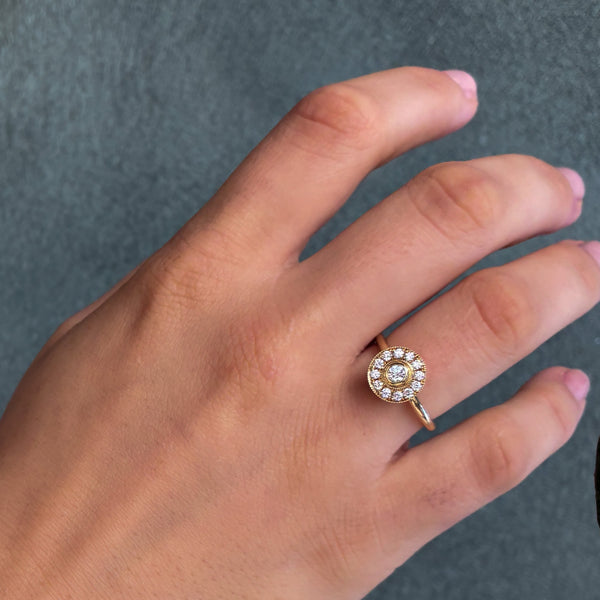 Rosetring i 14 karat guld med diamanter