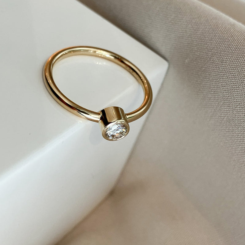 Sophie ring i 14 karat guld med en 0,30 ct tw/vs diamant