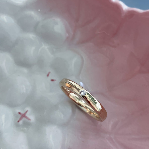 Selma ring i 14 karat guld med en 0,02 ct tw/vs diamant