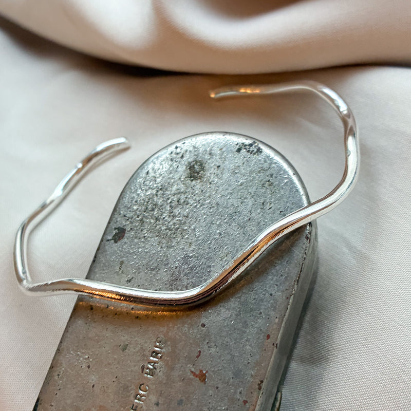 Curve cuffarmbånd i 925 sterling sølv
