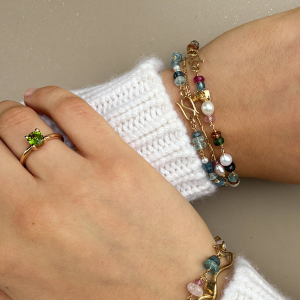 Aquamarin og perlearmbånd i 14 karat guld