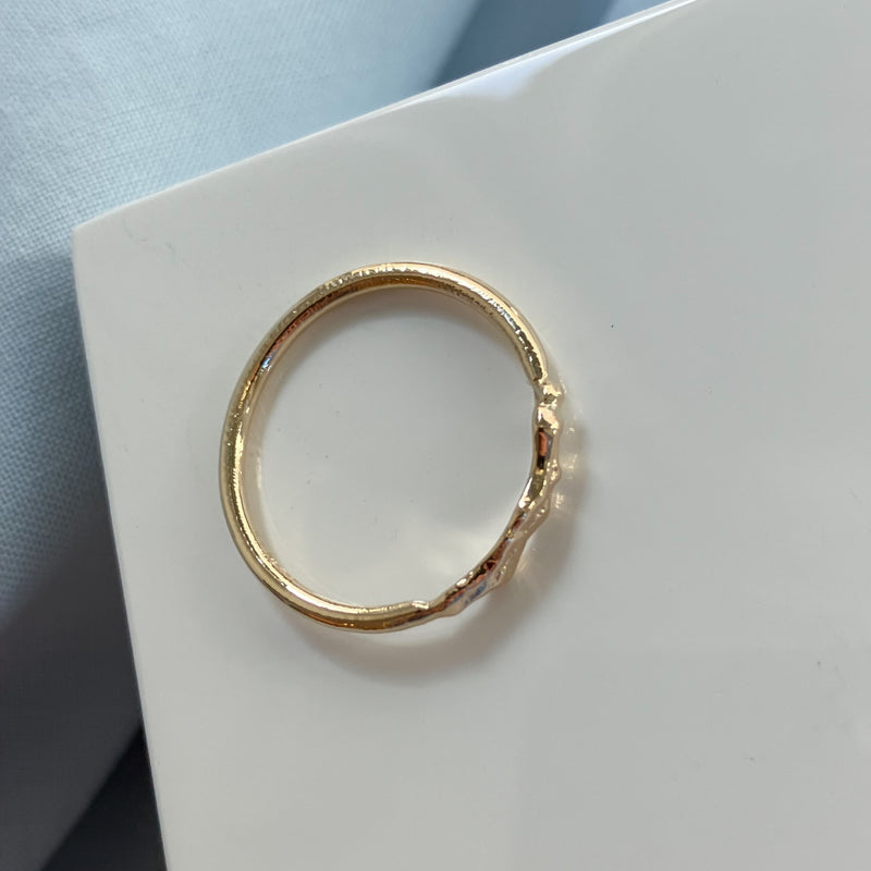 Thetys ring i 14 karat guld