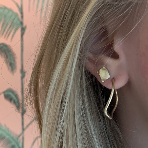 Curve hoops large i 14 karat guld