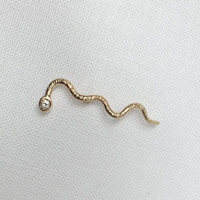 Snake ørering med hvid diamant